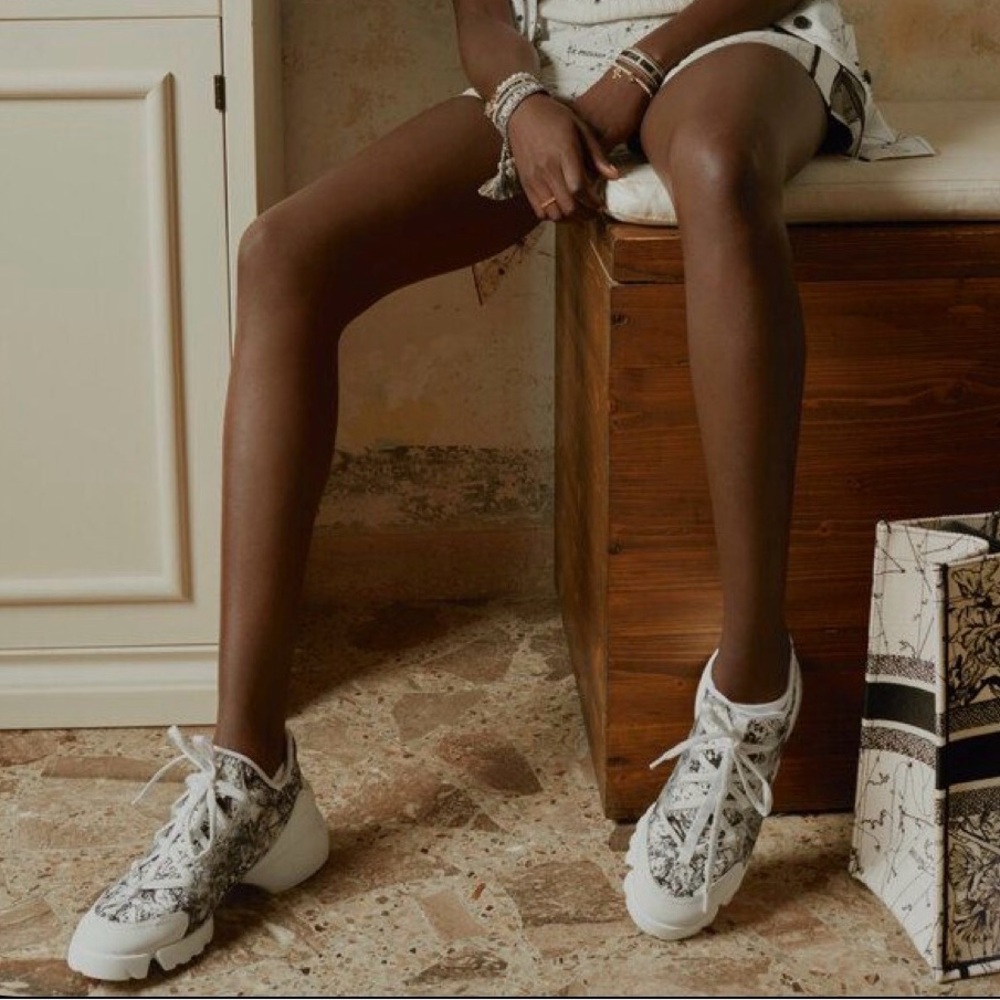 Dior D Connect Zodiac Printed White Multicolor Lace Up Flat Trainer Sneaker 40